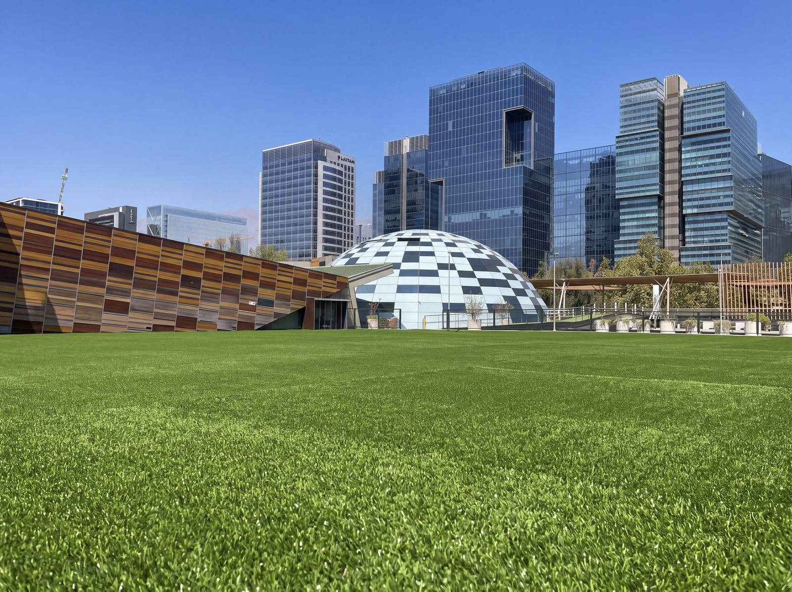 Pasto sintético instalado en Parque Araucano
